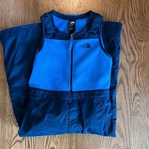 North Face kids size 5 snow pants/bib